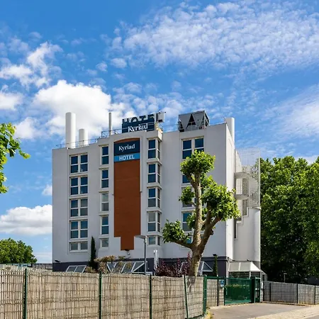 Kyriad Paris Ouest - Colombes 3* Bois-Colombes