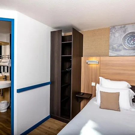 Hotel Kyriad Paris Ouest - Colombes