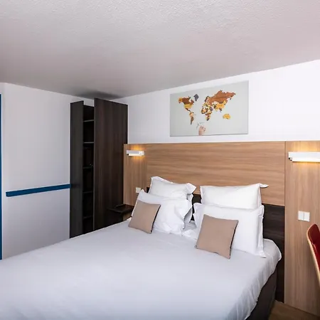 Kyriad Paris Ouest - Colombes Hotel 3*