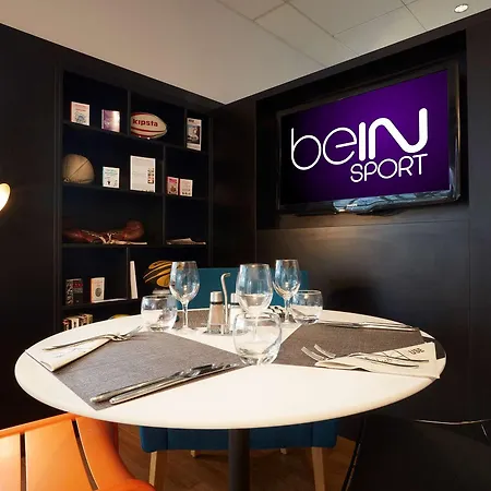Hotel Kyriad Paris Ouest - Colombes