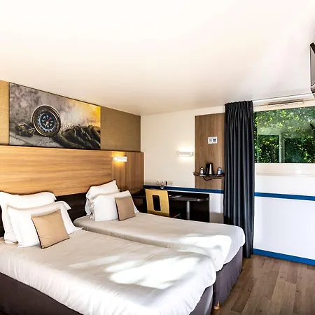 Ibis Styles Colombes Paris Ouest Hotel 3*