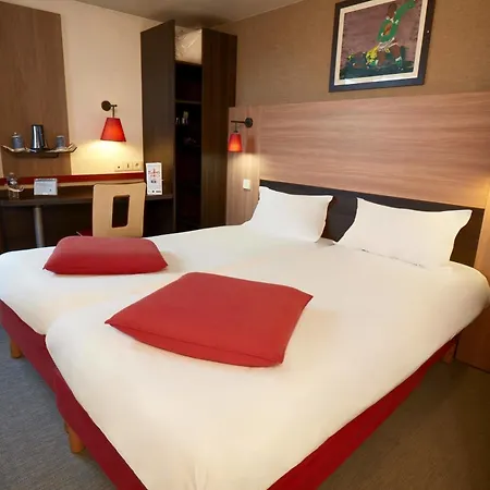 Kyriad Paris Ouest - Colombes 3* Bois-Colombes